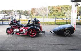 HONDA GL 1800 GOLD WING  TRIKE 2002