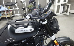 HUSQVARNA SVARTPILEN 250 2006