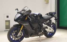 YAMAHA YZF-R1 M 2021
