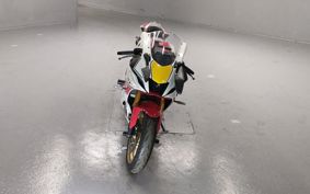 YAMAHA YZF-R7 2022 RM39J