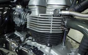 TRIUMPH BONNEVILLE T100 2006