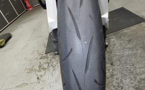 HONDA CB650R E-Clutch 2025 RH17