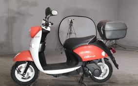 YAMAHA E-VINO SY11J