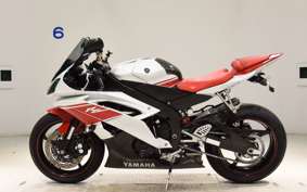 YAMAHA YZF-R6 2010
