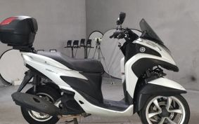 YAMAHA TRICITY 125 SE82J