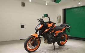 KTM 890 DUKE GP