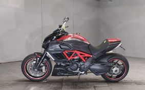 DUCATI DIAVEL CARBON 2011 G100AB