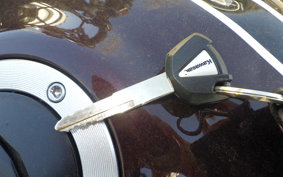 KAWASAKI Z900RS 2025 ZR900K