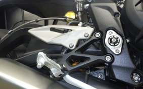 TRIUMPH STREET TRIPLE RS 2025