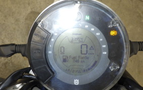 HUSQVARNA SVARTPILEN 401 2020