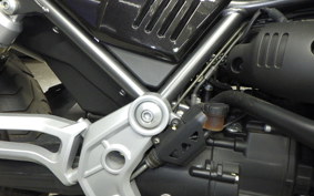 MOTO GUZZI V85 TT 2022