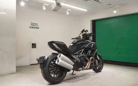 DUCATI DIAVEL 2013