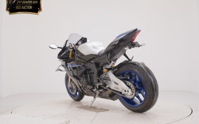 YAMAHA YZF-R1 M 2025