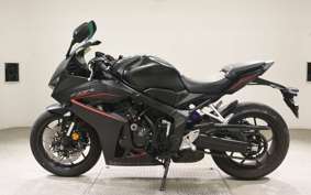 HONDA CBR650R E-Clutch 2025 RH17