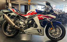 HONDA CBR1000RR-R FB SP 2023 SC82
