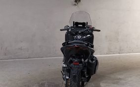 YAMAHA T-MAX 560 2024 SJ19J