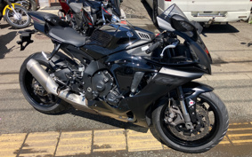 YAMAHA YZF-R1 2021 RN65