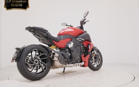 DUCATI DIAVEL V4 2025