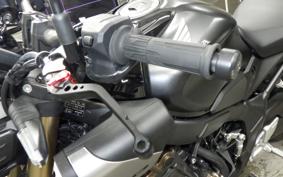 HONDA CB650R E-Clutch 2025 RH17