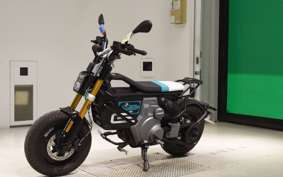 BMW CE-02