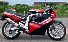 SUZUKI GSX-R750 1988 GR77C