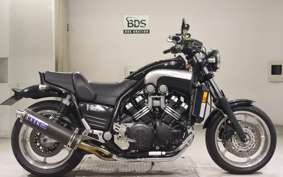 YAMAHA VMAX 2018