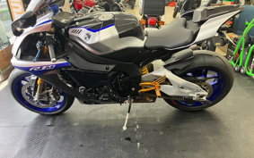 YAMAHA YZF-R1 M 2018 RN49