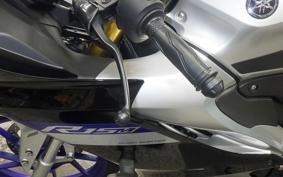YAMAHA YZF-R15M