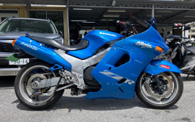 KAWASAKI ZZ1100 NINJA 1997 ZXT10D