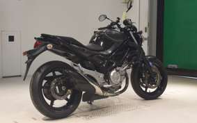 SUZUKI ｸﾞﾗﾃﾞｨｳｽ400 VK58A