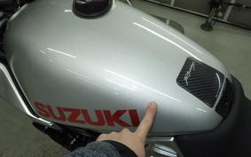 SUZUKI GSX1100S KATANA 2000 GU76A