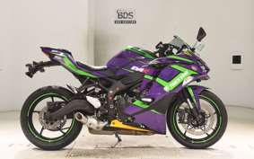 KAWASAKI ZX-25R ZX250E