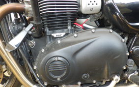 TRIUMPH STREET TWIN 2019