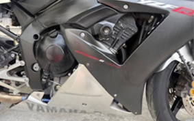 YAMAHA YZF-R1 2004 RN09