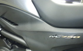HONDA NC750X 2014 RC72