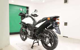 SUZUKI Vｽﾄﾛｰﾑ650A 2012