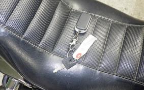 HARLEY XL883 2005
