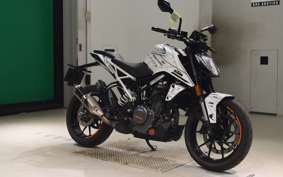 KTM 390 DUKE 2022