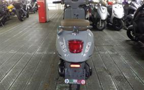 VESPA ス PRIMAVERA125