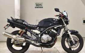 SUZUKI GSX250FX ZR250C