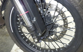HUSQVARNA SVARTPILEN 125 2025