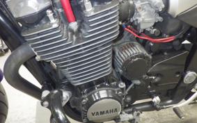 YAMAHA XJR1300 2001 RP03J