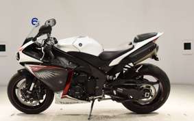 YAMAHA YZF-R1 2015