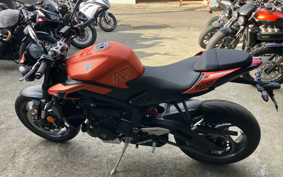 TRIUMPH STREET TRIPLE R 2025 HDA604
