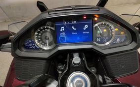 HONDA GL1800 TOUR DCT SC79