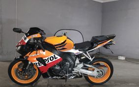 HONDA CBR1000RR SC57