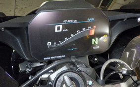 BMW M1000RR 2025