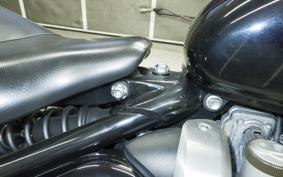 TRIUMPH BONNEVILLE BOBBER 2018