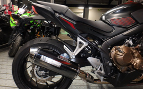 HONDA CBR650F 2017 RC83