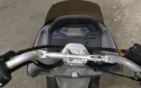 YAMAHA MAJESTY 125 SE27